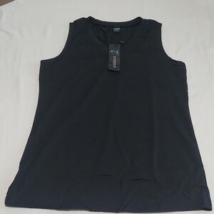 Totatuit Women's Black Sleeveless V Neck Top. New With Tag Size Small